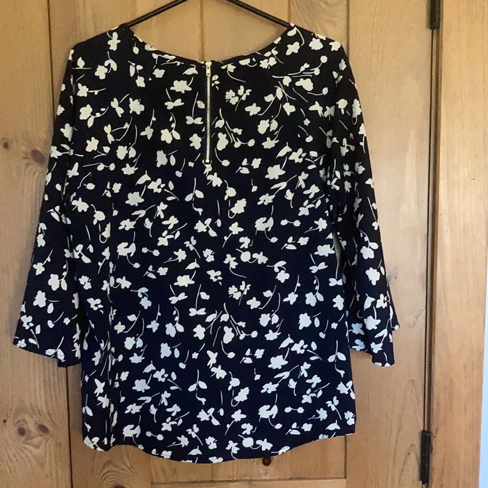 Ladies Crew Neck Blouse - Picture 2 of 3